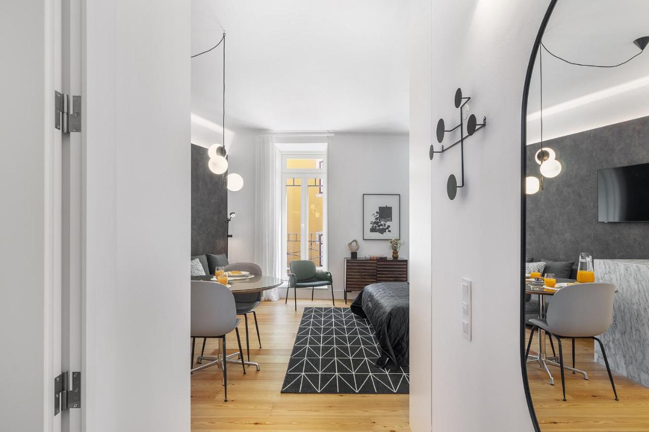 Whome Exclusive City Hideaway Perfect For Digital Nomads & Remote Workers Lisbon Bagian luar foto
